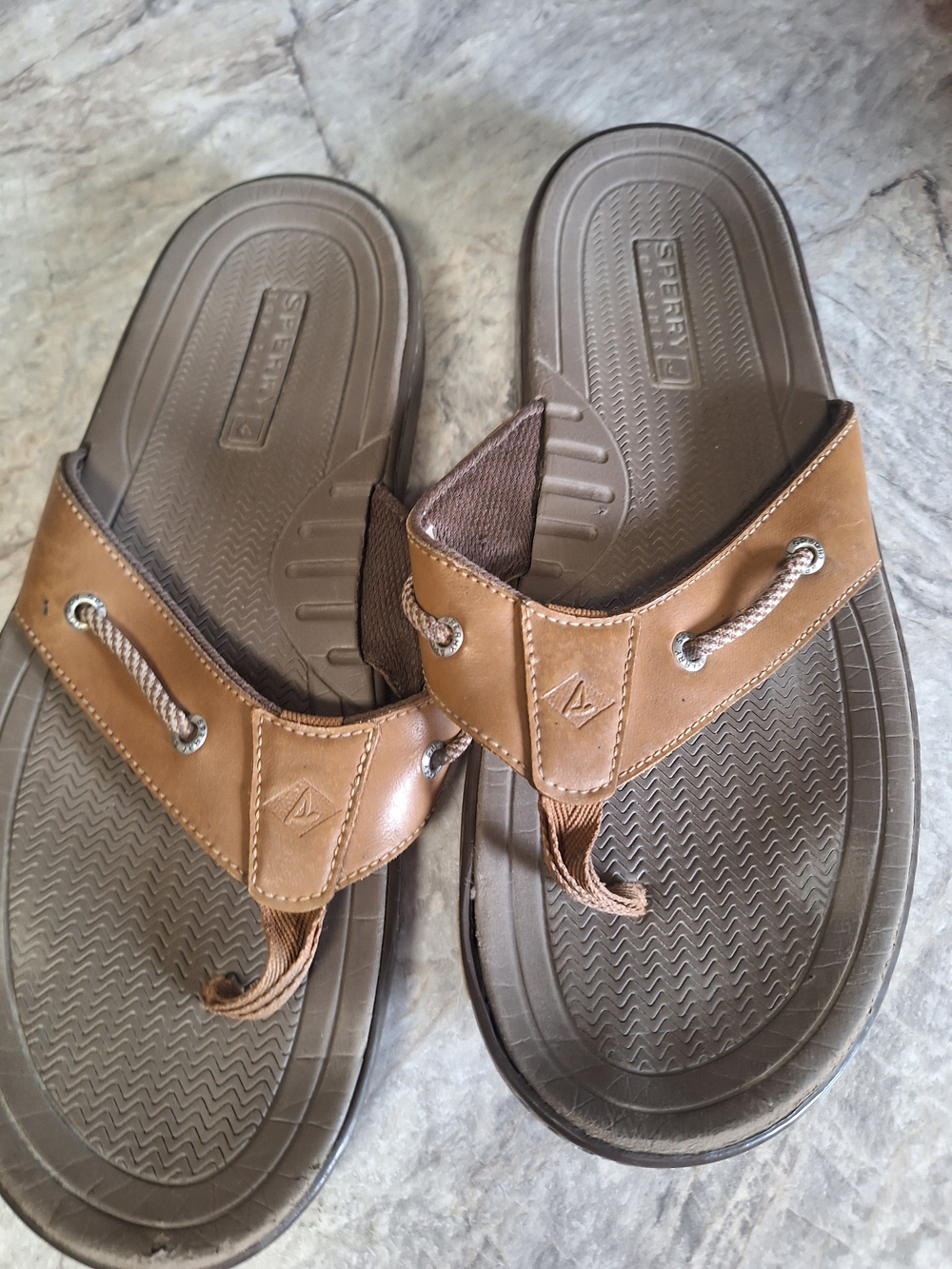Sperry Men's Brown Leather Thong Sandals